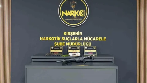 Kırşehir'de Uyuşturucu ve Silah Ele Geçirildi