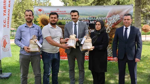 Nevşehir'de Çiftçilere Kuru Fasulye Dağıtımı Yapıldı