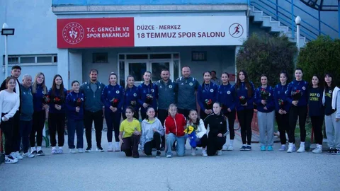 Düzce 1907 Spor Kadın Voleybol Takımı Yükseldi