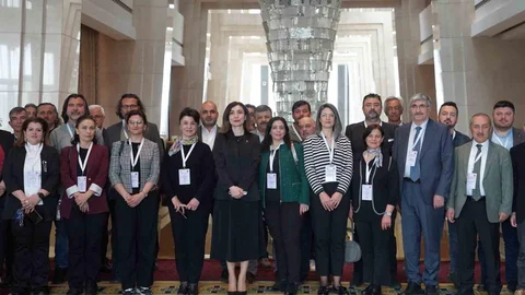 Alevilik ve Bektaşilik Ansiklopedisi Çalıştayı Ankara'da Yapıldı