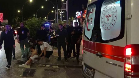 Galatasaray Kutlamalarında Bıçaklama Olayı Antalya'da Yaşandı