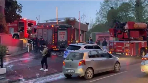 Şişli'de Elektrikli Araç Yangını
