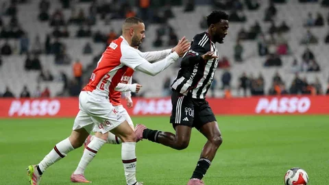 Beşiktaş Fatih Karagümrük Maçında İlk Yarı Golsüz Geçti