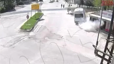 Amasya'da Servis Minibüsü Kaza Yaptı
