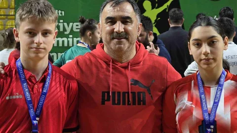 Erzincanlı Badmintoncular Türkiye Üçüncüsü Oldu