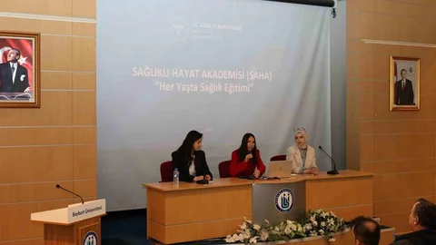 Sağlıklı Hayat Merkezi Hemşirelik Öğrencilerine Tanıtıldı