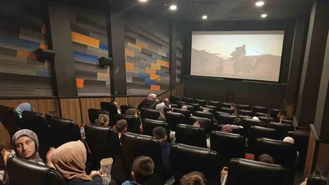 Köyceğiz'de Gençler Sinema Keyfi Yaşadı