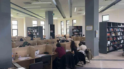 Osmaniye'de Öğrencilerin Tercihi Kitap Kafe