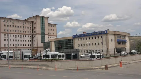 Çankırı'da Aranan Şahıslar Yakalandı