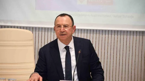 Mustafa Topçuoğlu Kilis'te Öğrencilerle Buluştu