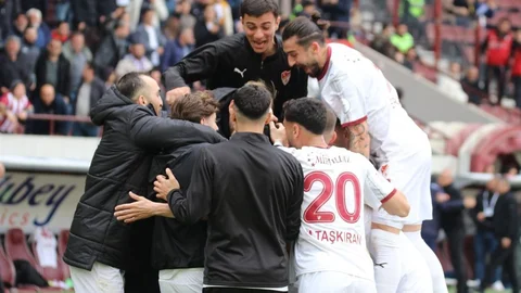 Elazığspor Adana'ya Gitti