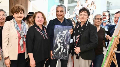 Geleceğin Renkleri Sergisi Antalya'da Açıldı