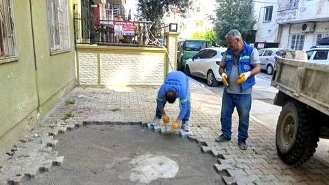 Mersin'de Yol ve Kaldırım Yenileme Çalışmaları