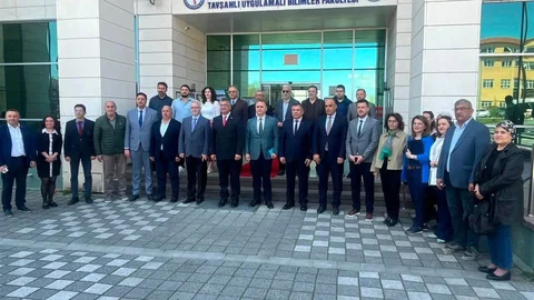 Tavşanlı'da Uygulama Restoranı Açıldı