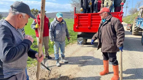 Tokat’ta Köy Halkı Yolu Yeniledi