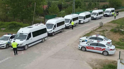 Erbaa'da Servis Araçlarına Ceza Uygulandı
