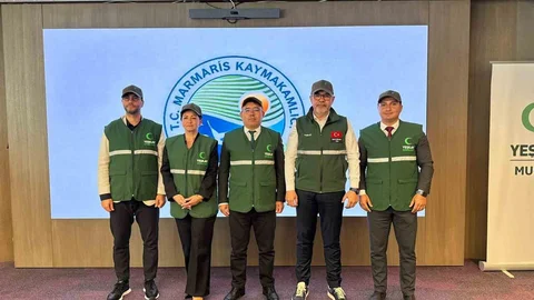 Marmaris'te Yeşilay Masa Tenisi Turnuvası