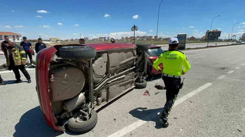 Karaman'da Trafik Kazası Anları Kamerada