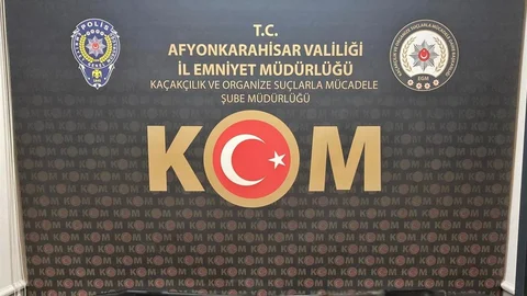 Afyonkarahisar'da Ruhsatsız Silah Operasyonu