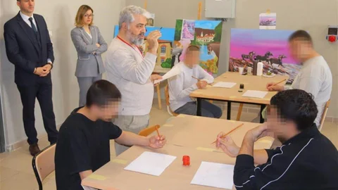 Çocuk ve Genç Mahkumlara Hat Sanatı Tanıtıldı