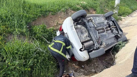 Mardin'de Otomobil Devrildi, 5 Yaralı