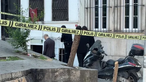 Beyoğlu'nda Apartman Dairesinde Ölü Bulundu