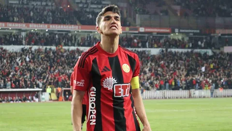 Eskişehirspor'un Balıkesirspor'u Mağlup Etmesi