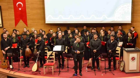 Kastamonu'da Öğrenci Korosunun Başarılı Konseri