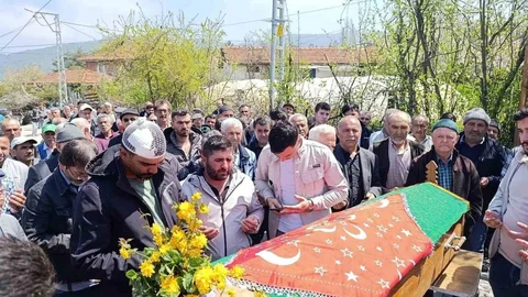 Balıkesir'de Trafik Kazası İki Can Aldı