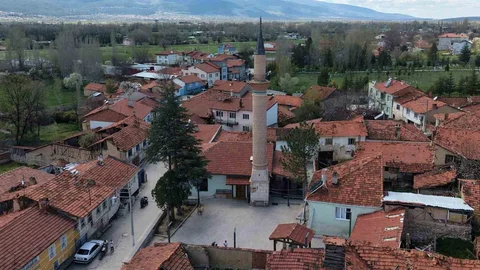 Kütahya'da Caminin Duvarında Keşif Yapıldı