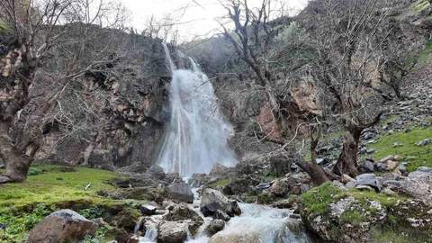 Şırnak'ta Şelaleler Coştu