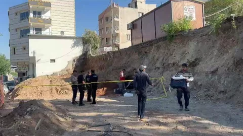 Hatay'da Tarihi Kaya Mezarı Bulundu