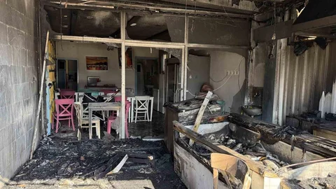 Serik'te Balıkçı Dükkanında Yangın