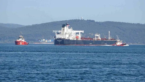 Çanakkale Boğazı'nda Tek Yönlü Trafik Açıldı