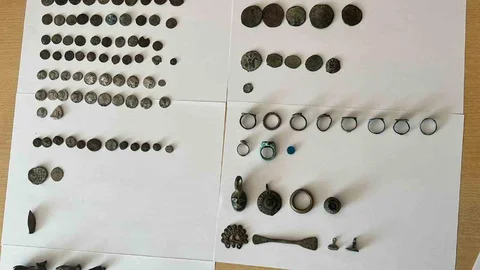 Sivas'ta Çöplükten Tarihi Eserler Bulundu