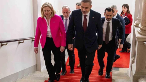 Bakan Fidan Viyana'da Görüşmelerde Bulundu