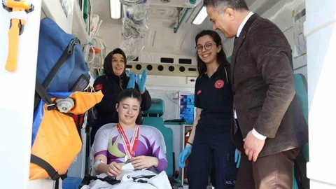 Çorum'da Sakatlanan Sporcuya Madalya Verildi