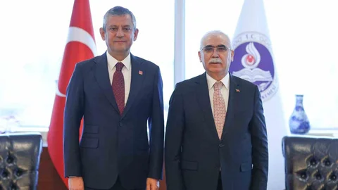 CHP Genel Başkanı Özel Anayasa Mahkemesi'ni Değerlendirdi