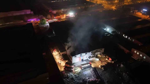 Kayseri'de Sünger Fabrikasında Yangın Çıktı