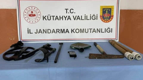 Kaçak Kazı Malzemeleri Ele Geçirildi