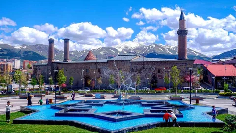 Erzurum'da Sıcaklıklar Düşüyor