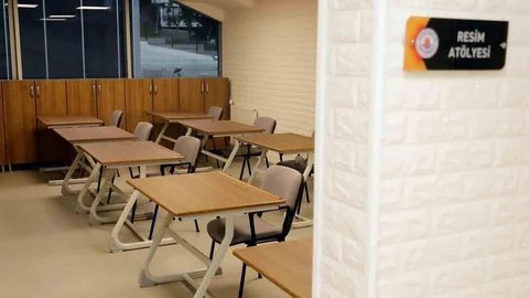 Kağıthane'de Engelli Bireylere Sanat Eğitimi