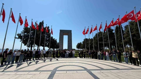 Eceabat'ta Gençlere Yönelik Proje Başladı