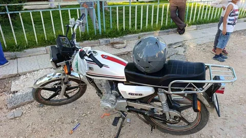 Motosiklet ve Bisiklet Çarpışması Adıyaman'da Yaralanmalarla Sonuçlandı
