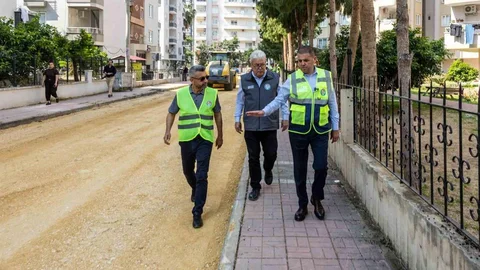 Mezitli'de Yol Çalışmaları Yenileniyor