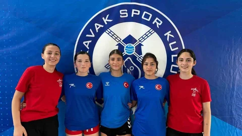 Armada Praxis Yalıkavakspor'dan Milli Takım'a Davet