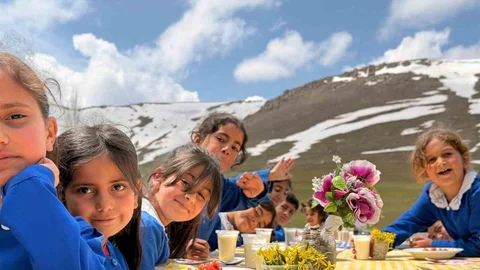 Ağrı’da Öğrenciler Baharı Mangalla Karşıladı
