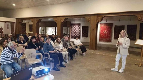 Bergama Müzesi'nde Mimari Buluşma