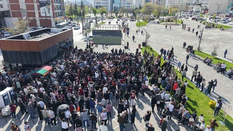 Elazığspor Taraftarları Dev Ekranda Maçı İzledi