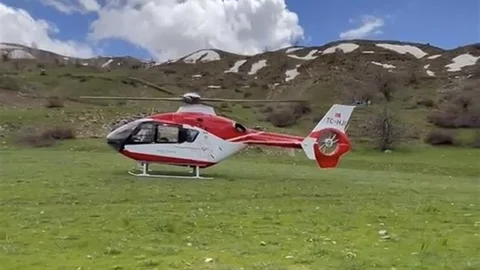 Bitlis'te Genç Düşmesi Sonrası Hava Ambulansı Gönderildi
